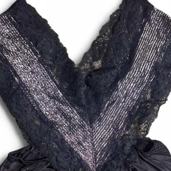 80s black with silver detail romper lingerie - Picture 3 of 4